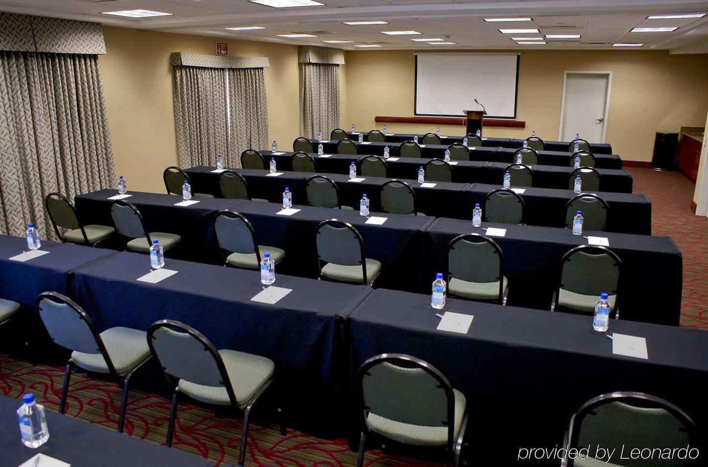 Hampton Inn & Suites Camarillo Facilities photo